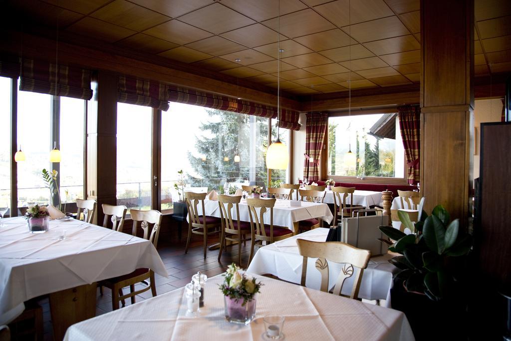 Restaurant-Hotel Maien Леррах Екстер'єр фото